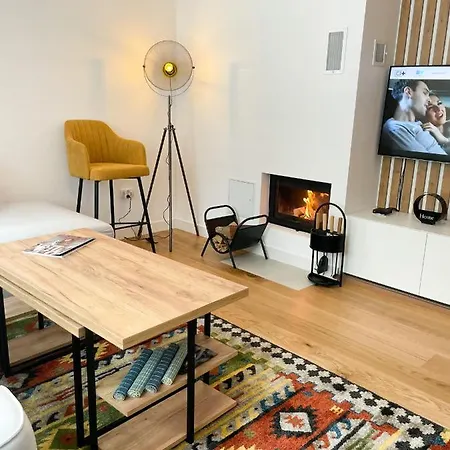 Brko 8 - Lazy Skiing Retreat